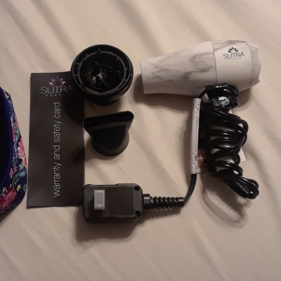 Sutra Travel Size Blow Dryer - Picture 3 of 5